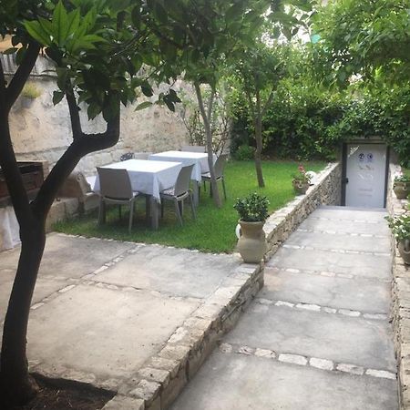 House Garden Modica Apartment Exterior photo