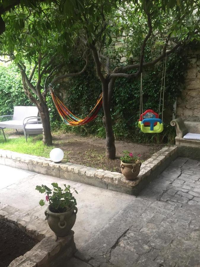 House Garden Modica Apartment Exterior photo